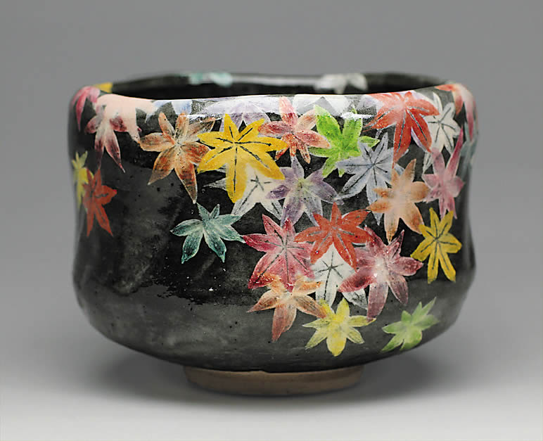 2017年初春作品　「彩紅葉」茶碗