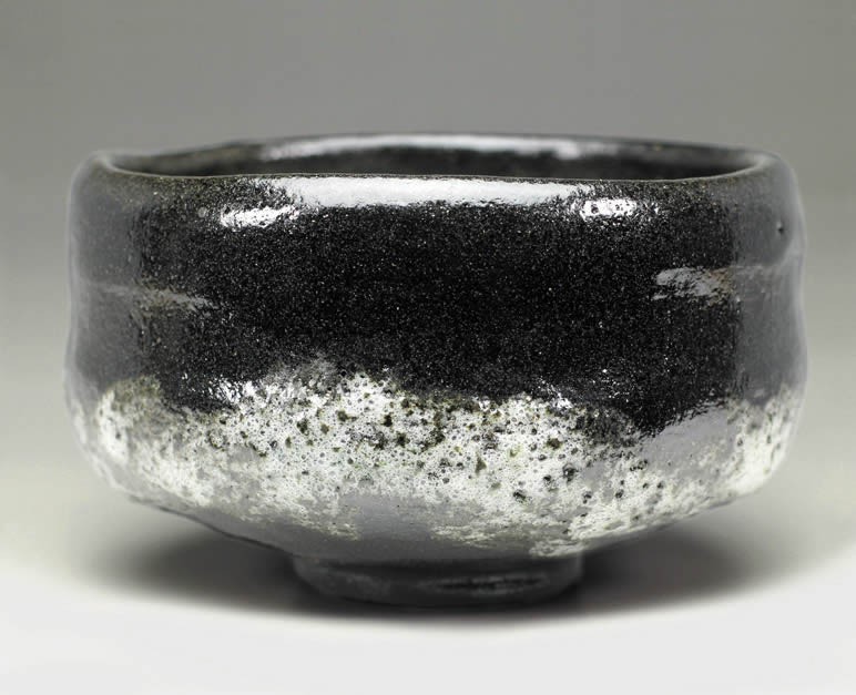 2017年初春作品　道入「荒磯」写　黒楽茶碗