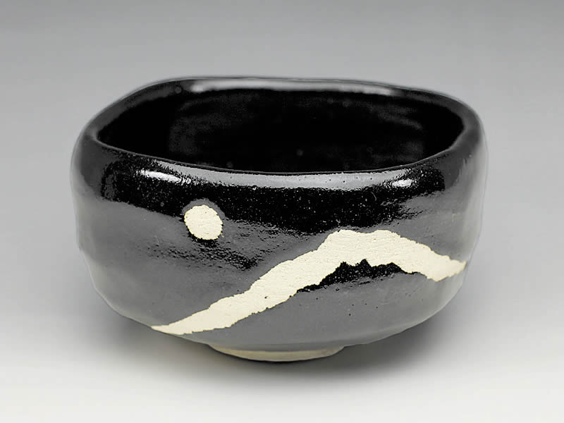 2020年初春作品楽入窯製　黒楽茶碗　望月に富士